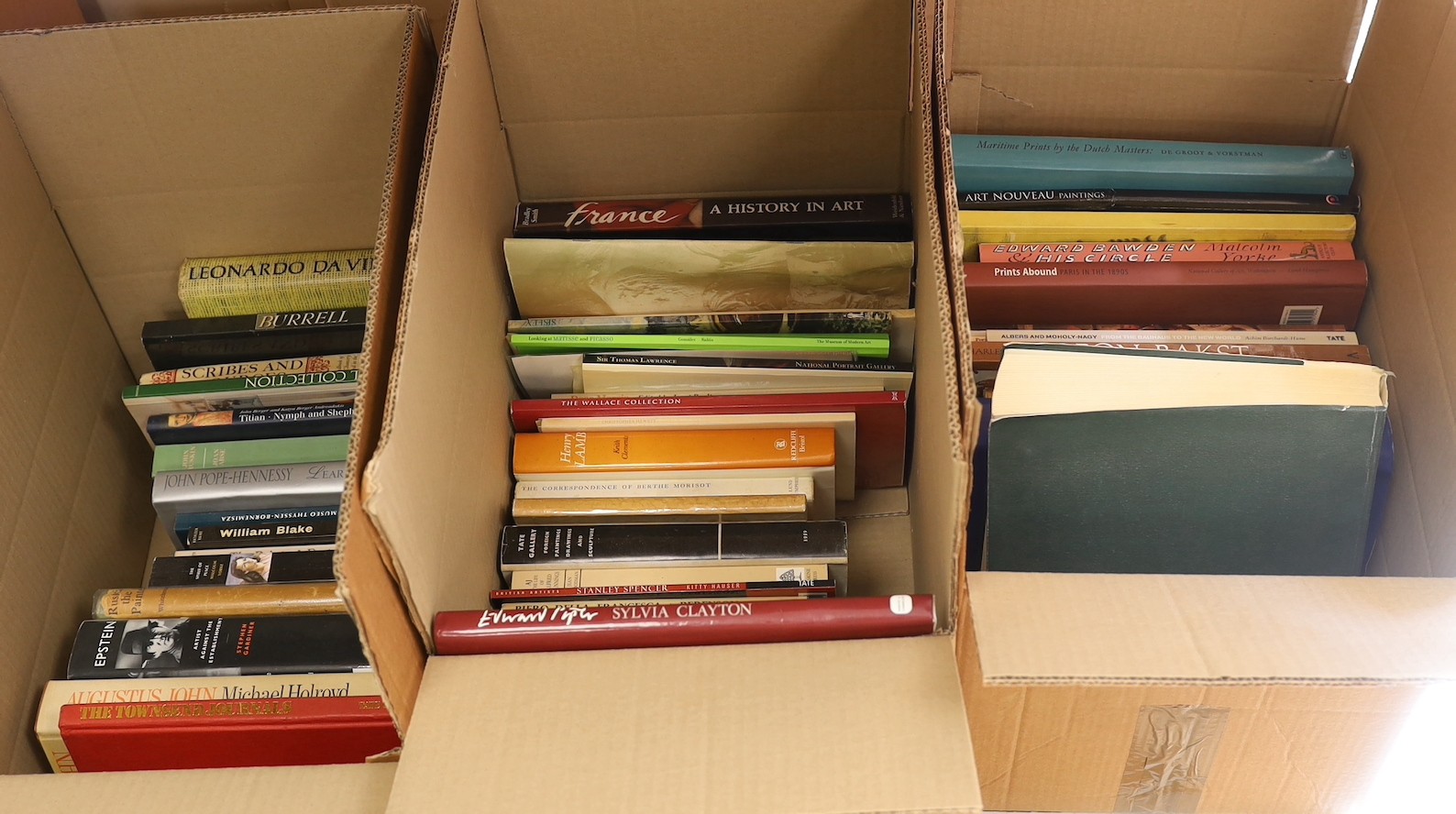 Quantity of reference books to include ‘Edward Bowden & His Circle’, ‘Looking at Matisse and Picasso’, and ‘The Dictionary of British Artists’ (4 boxes)